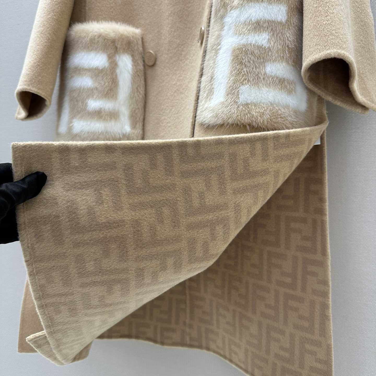Fendi Wool Coat - FashionPlug