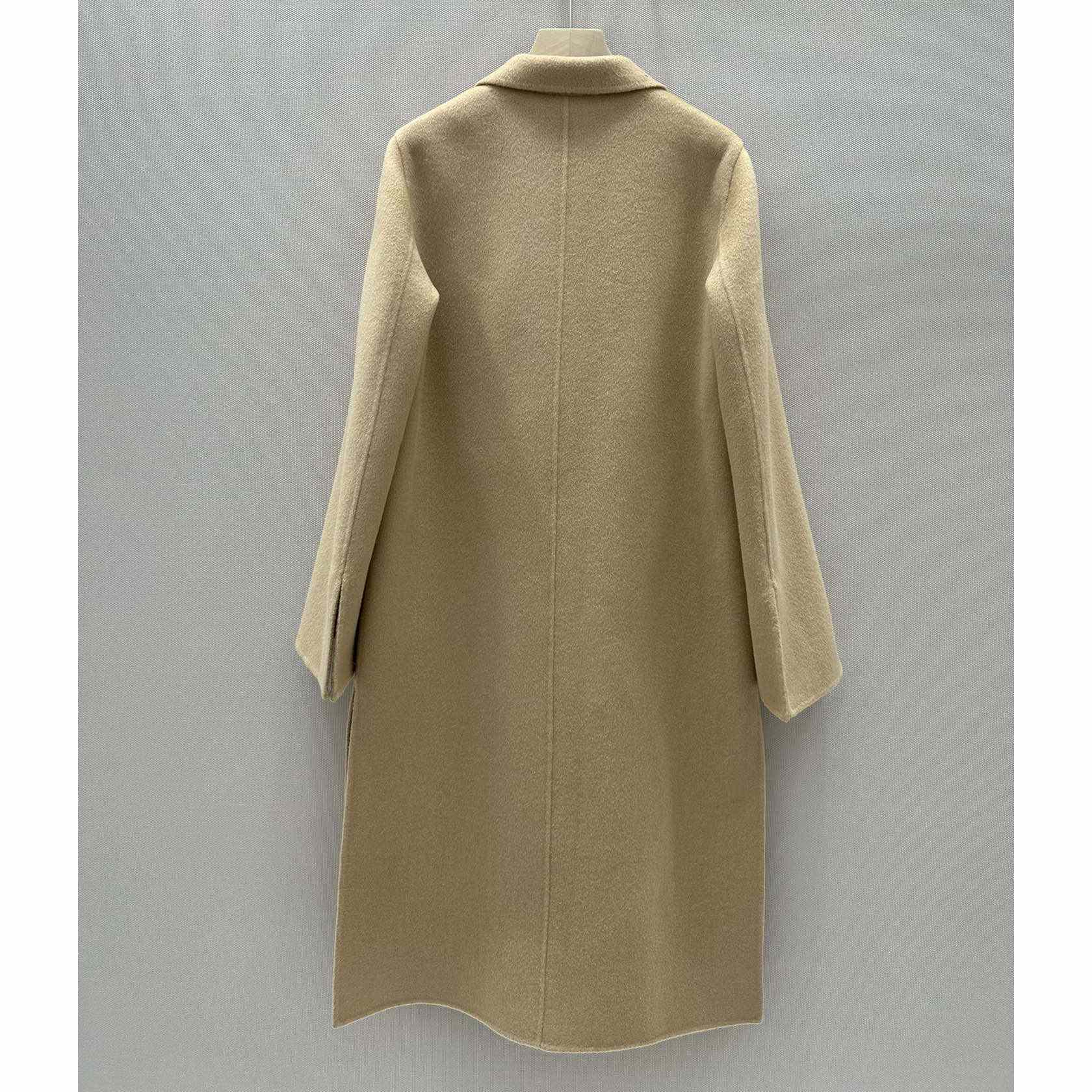 Fendi Wool Coat - FashionPlug