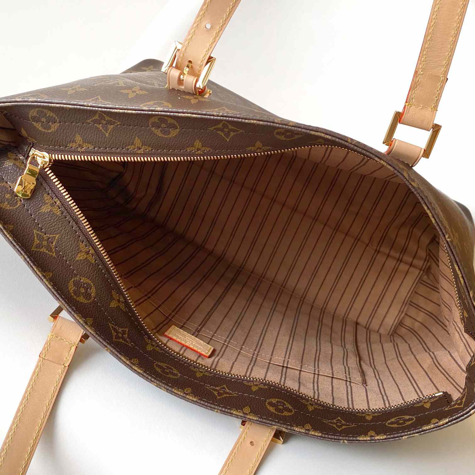 Louis Vuitton Mezzo   M47134 - FashionPlug