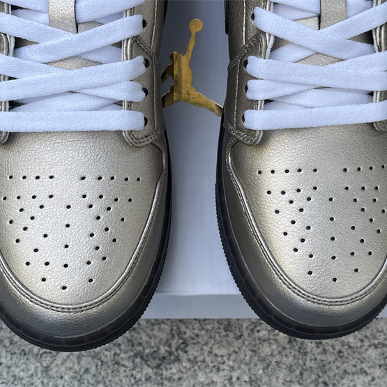 Jordan Air Jordan 1 Low Sneaker      HQ3529-099 - FashionPlug
