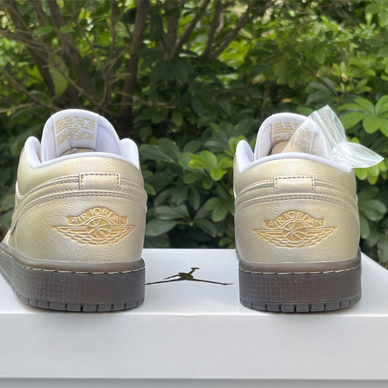Jordan Air Jordan 1 Low Sneaker      HQ3529-099 - FashionPlug