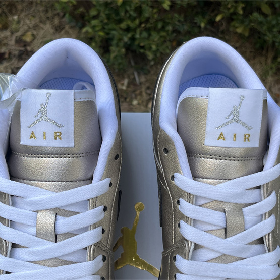Jordan Air Jordan 1 Low Sneaker      HQ3529-099 - FashionPlug