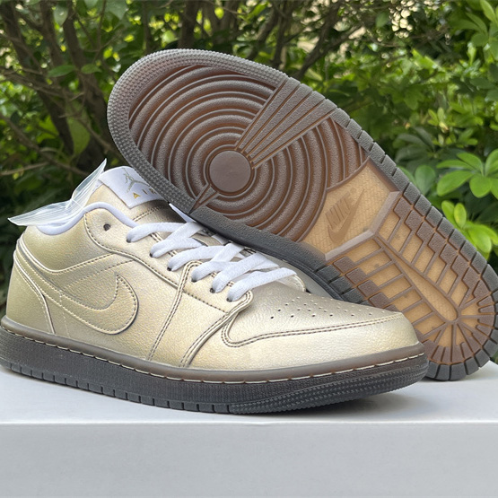 Jordan Air Jordan 1 Low Sneaker      HQ3529-099 - FashionPlug