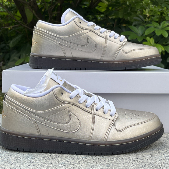 Jordan Air Jordan 1 Low Sneaker      HQ3529-099 - FashionPlug
