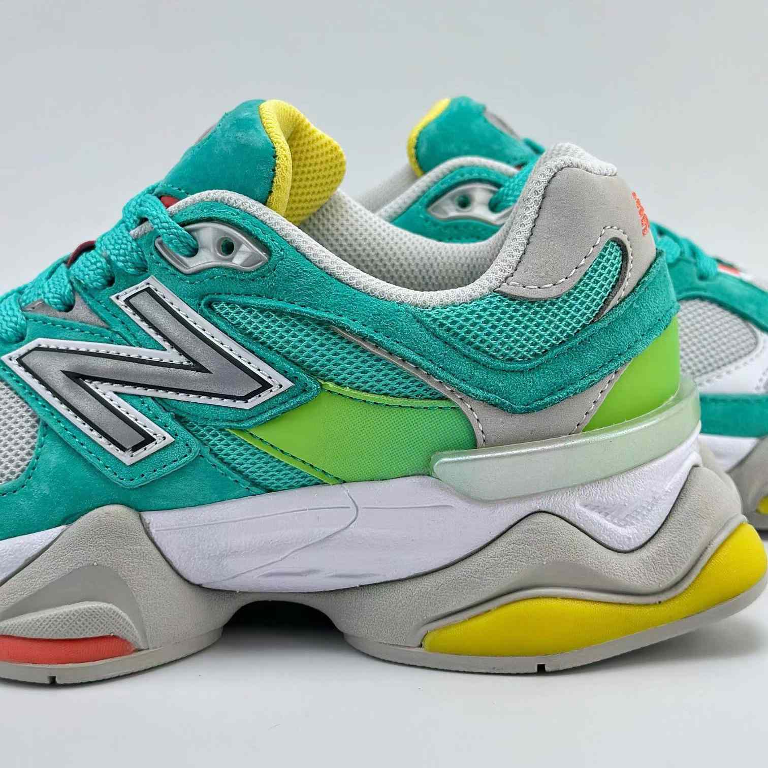 Joe Freshgoods x New Balance Sneakers      U9060DBTXQ - FashionPlug