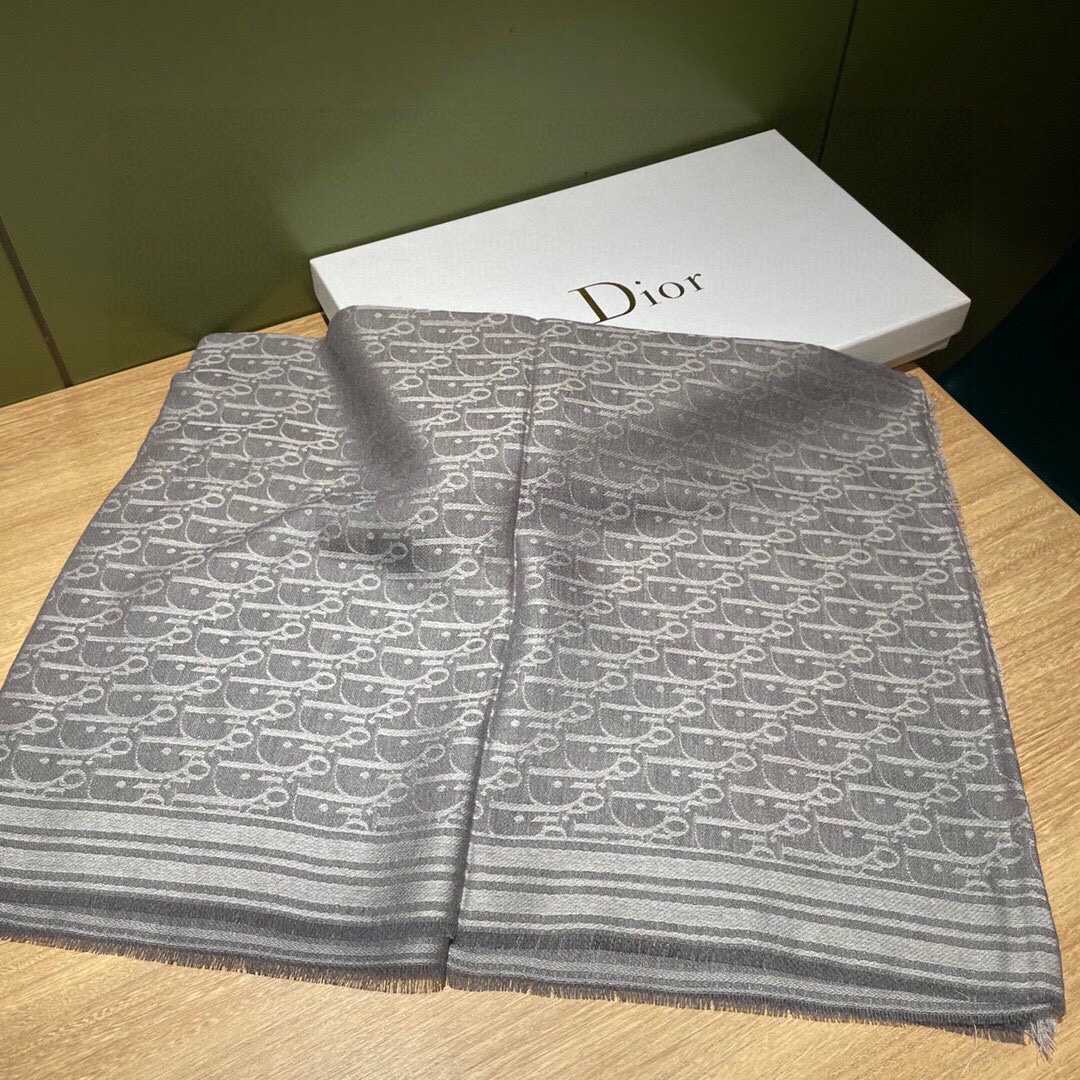 Dior Oblique Scarf - FashionPlug