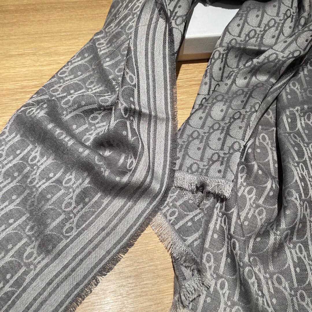 Dior Oblique Scarf - FashionPlug