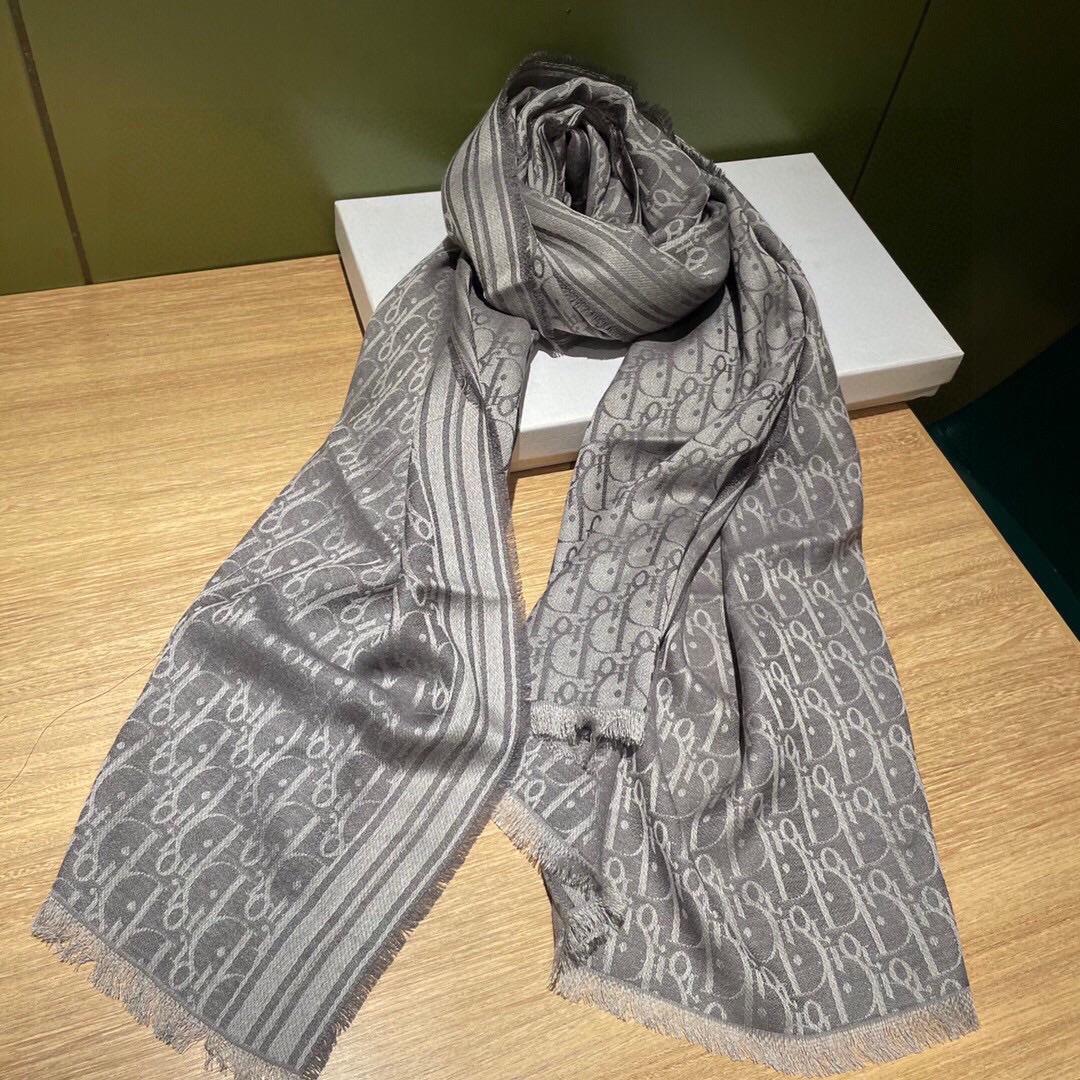 Dior Oblique Scarf - FashionPlug