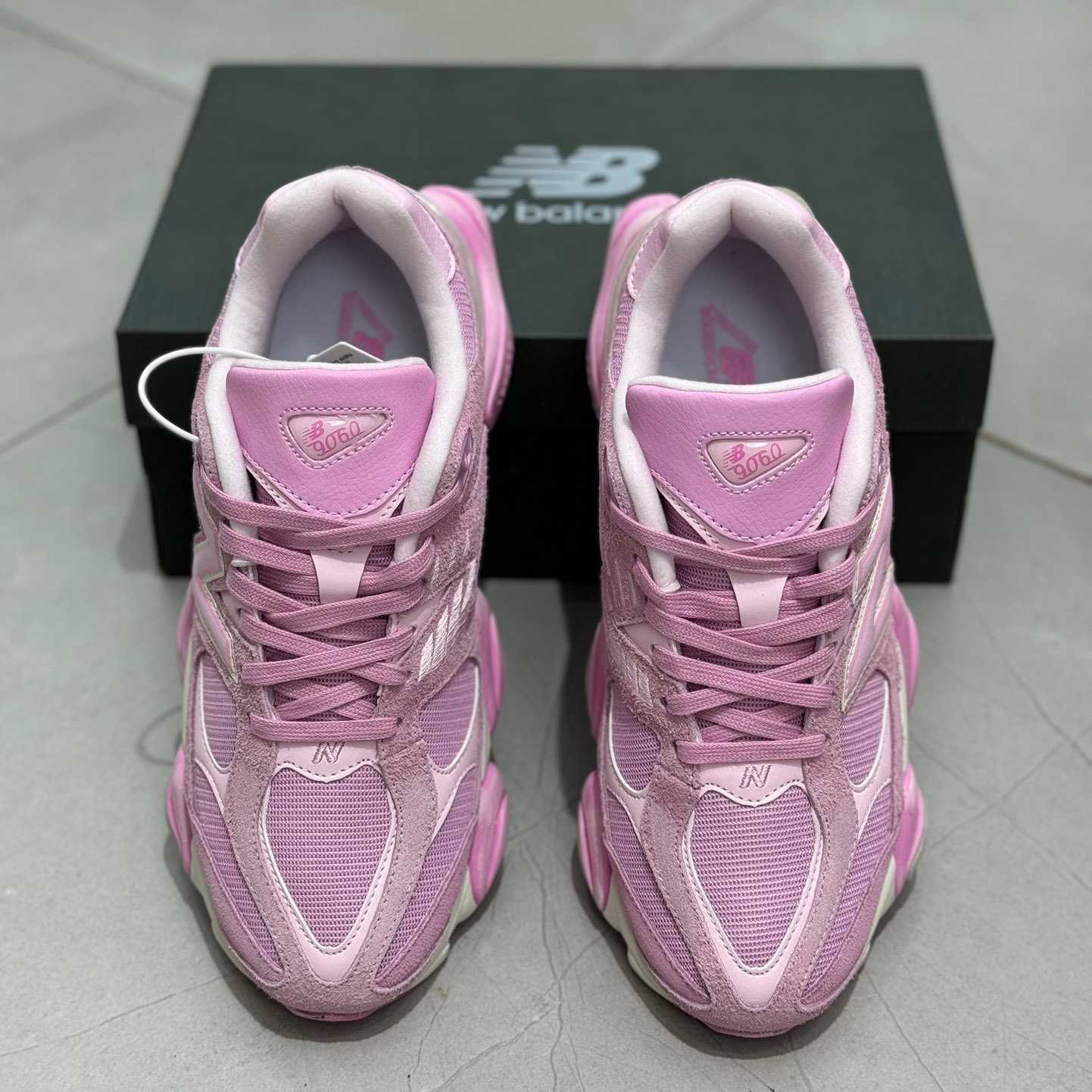 New Balance NB9060 Sneakers      U9060APP - FashionPlug