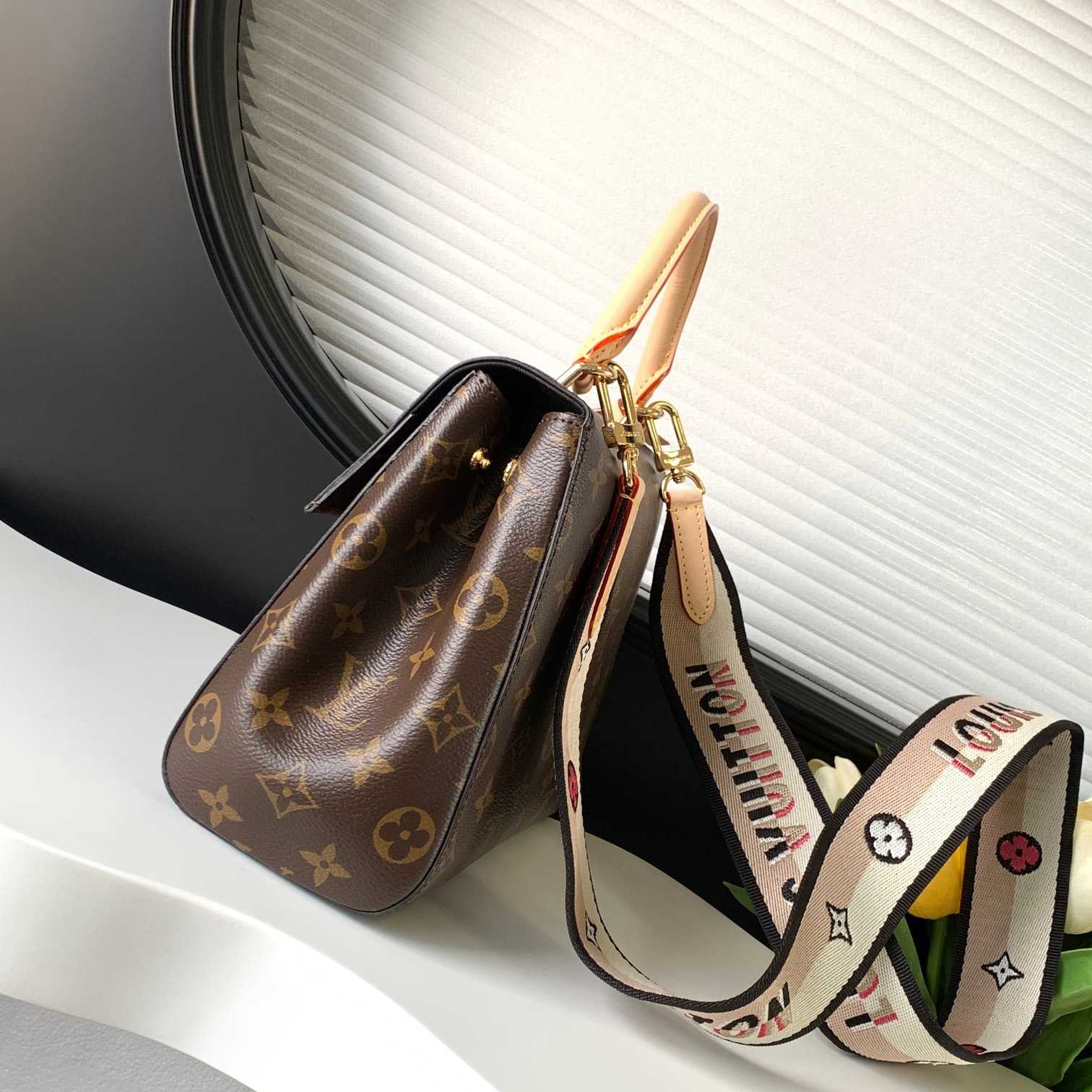 Louis Vuitton Cluny BB  M46372 - FashionPlug