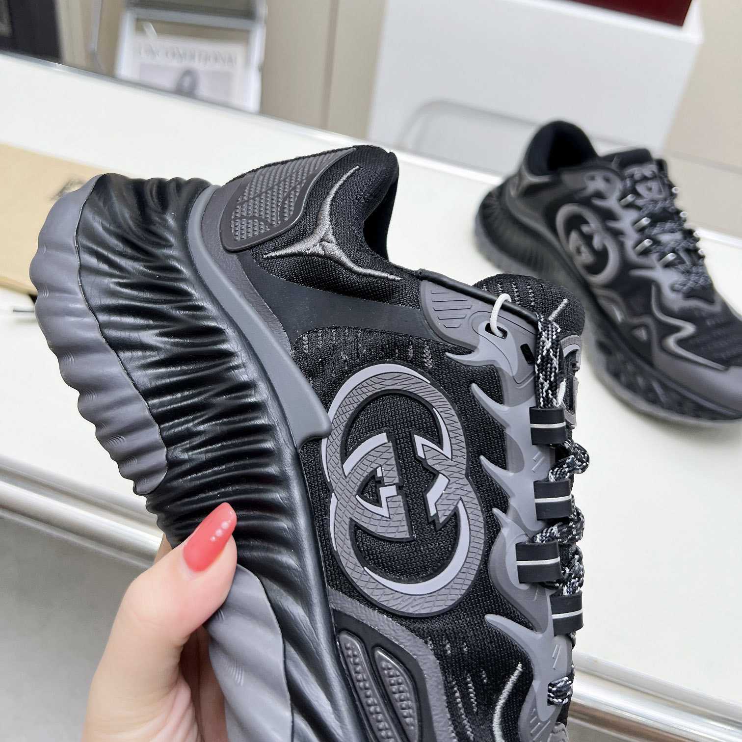 Gucci Ripple Sneaker - FashionPlug
