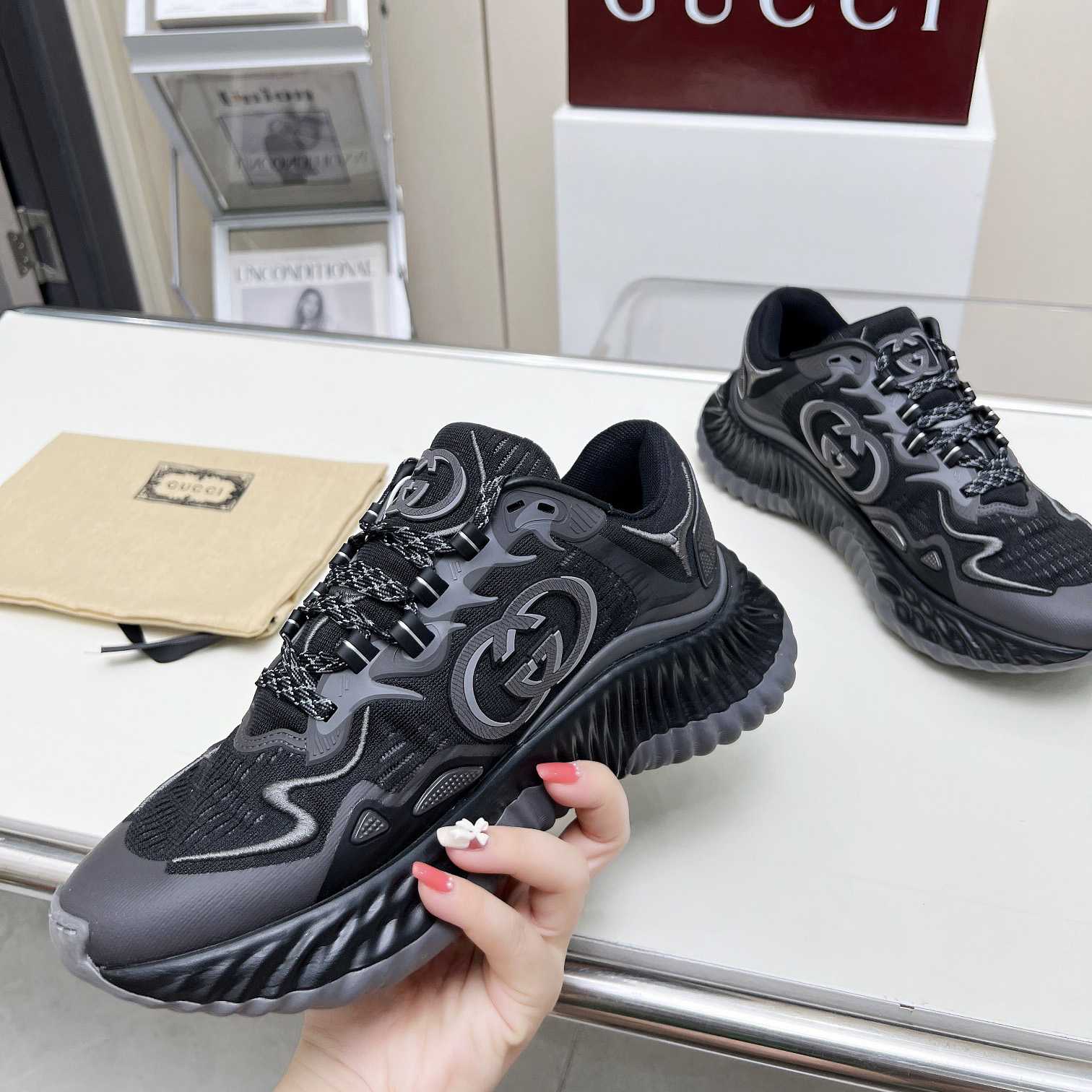 Gucci Ripple Sneaker - FashionPlug