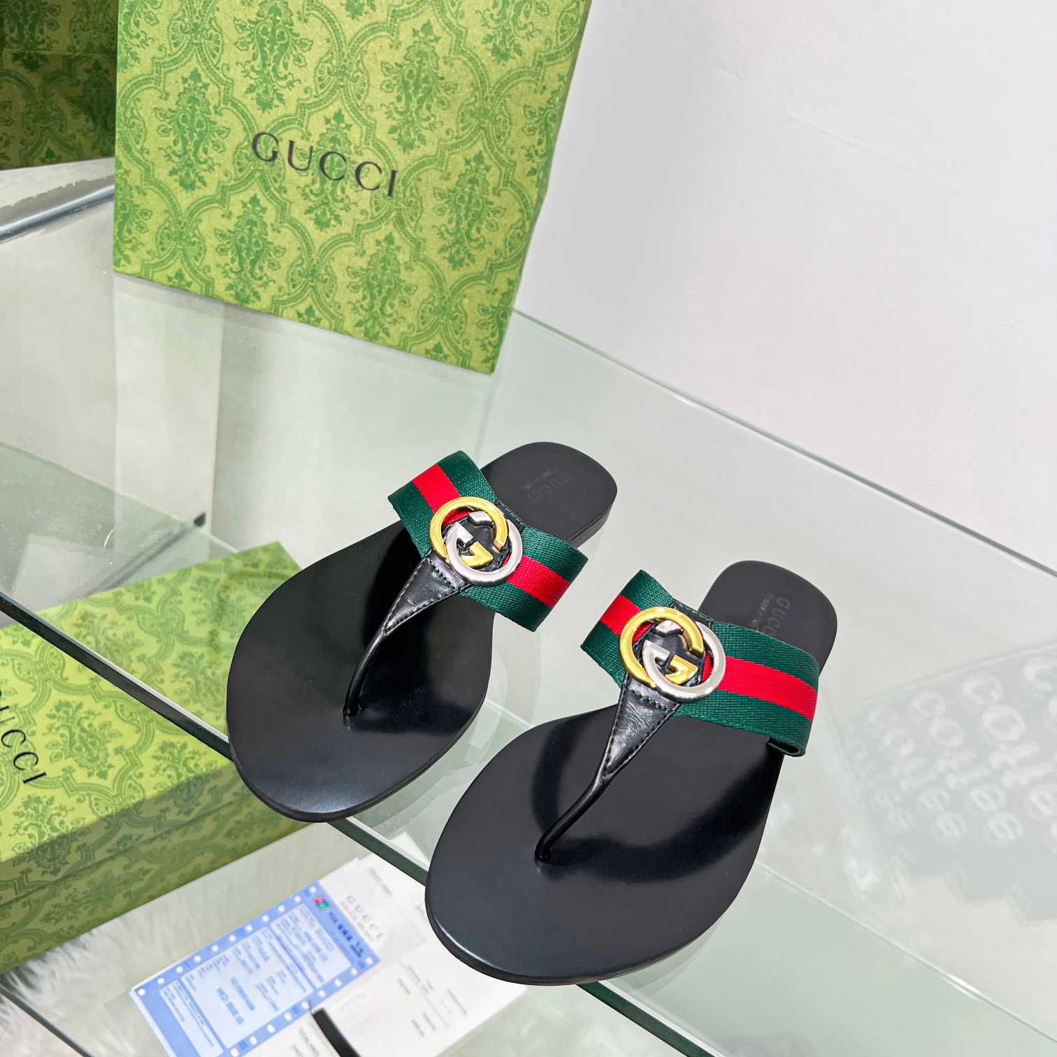 Gucci Women's Thong Sandal With Horsebit  - FashionPlug