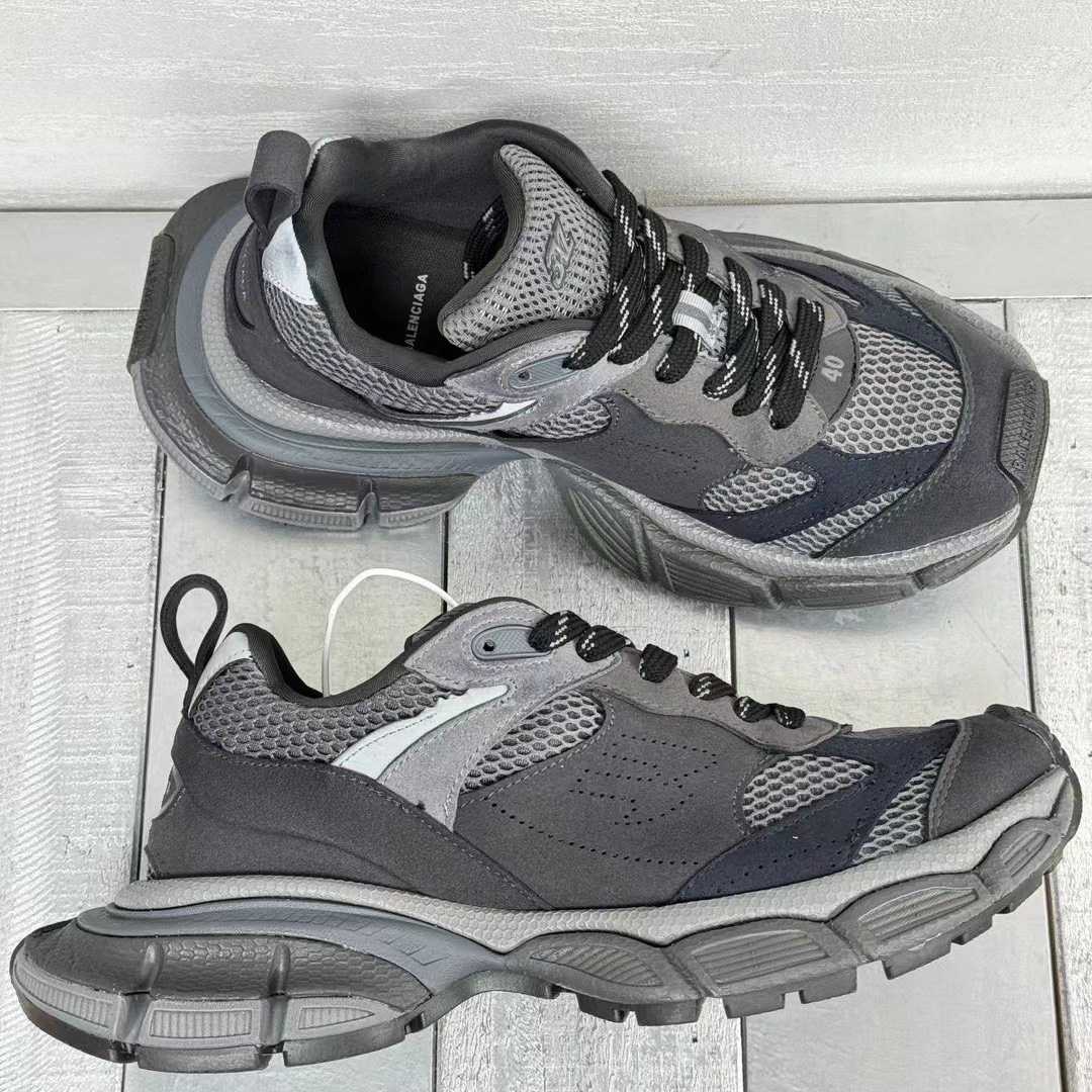 Balenciaga 3XL Sneaker - FashionPlug