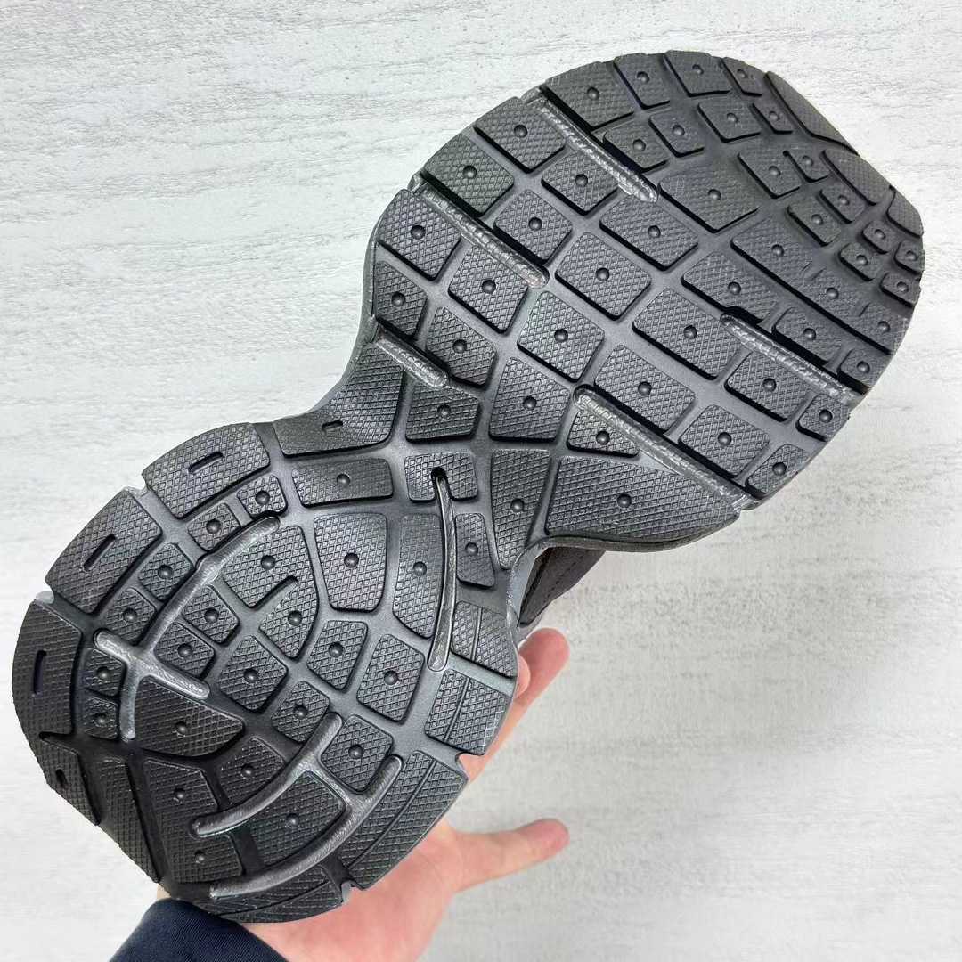 Balenciaga 3XL Sneaker - FashionPlug