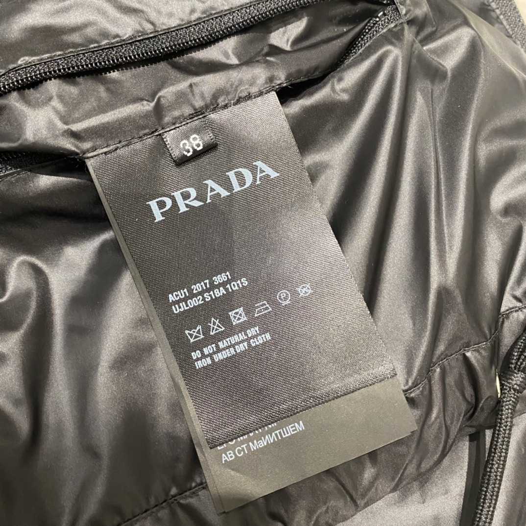 Prada Re-Nylon Convertible Cropped Down Jacket - FashionPlug