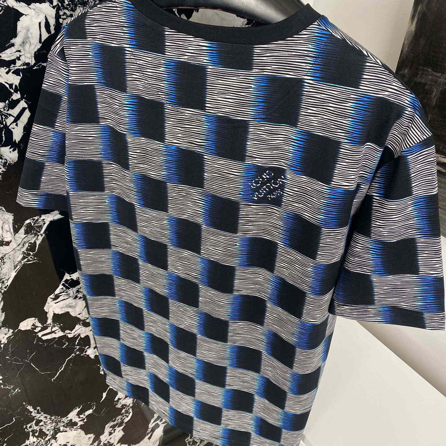 Louis Vuitton Damier Short-Sleeved Cotton T-Shirt   1AFB30 - FashionPlug
