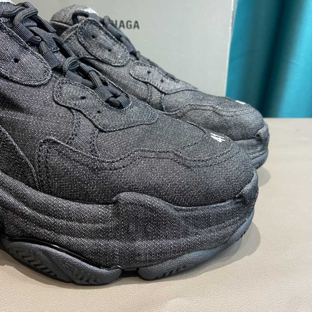 Balenciaga Triple S Sneaker  - FashionPlug