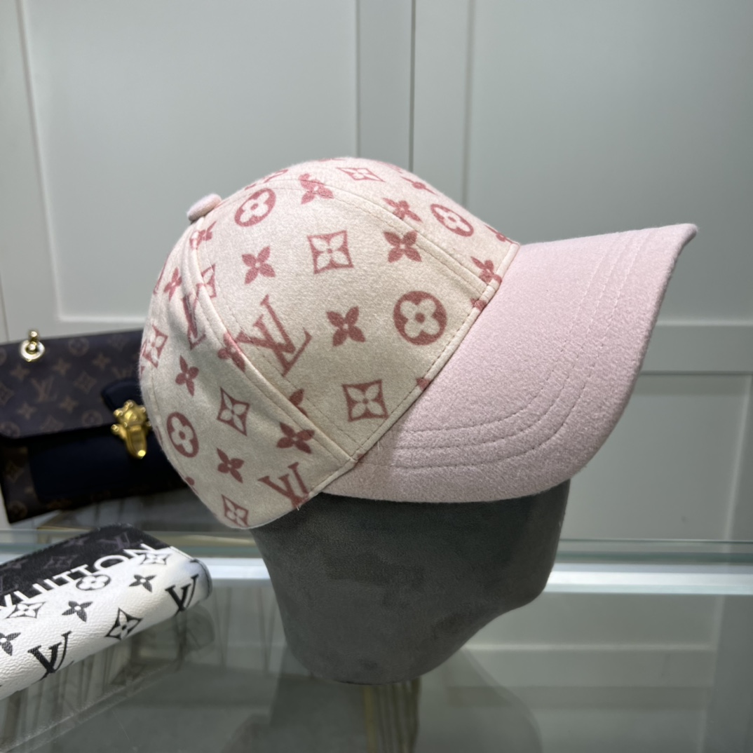 Louis Vuitton Cap - FashionPlug