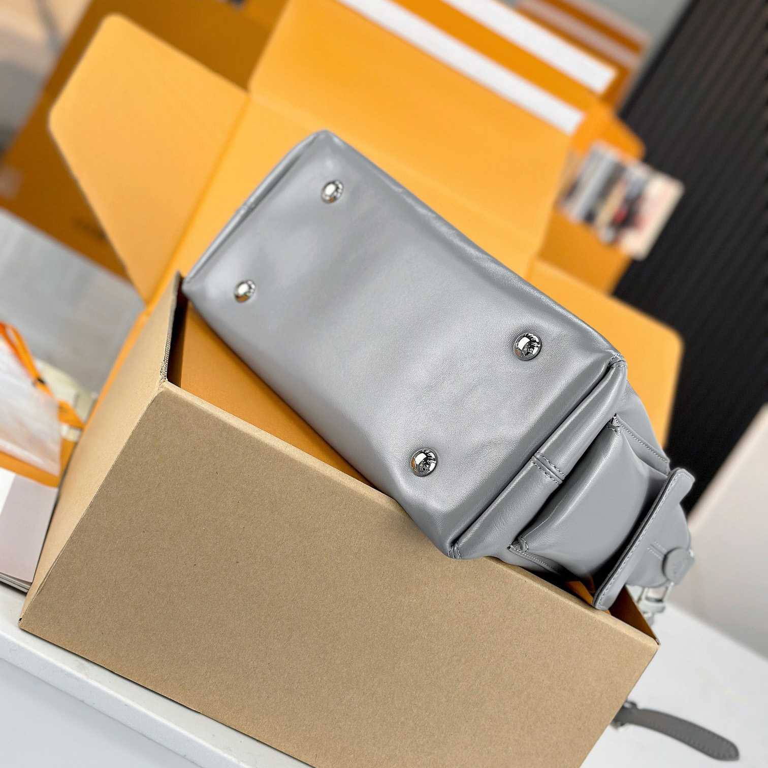 Louis Vuitton CarryAll Cargo PM   M12579 - FashionPlug
