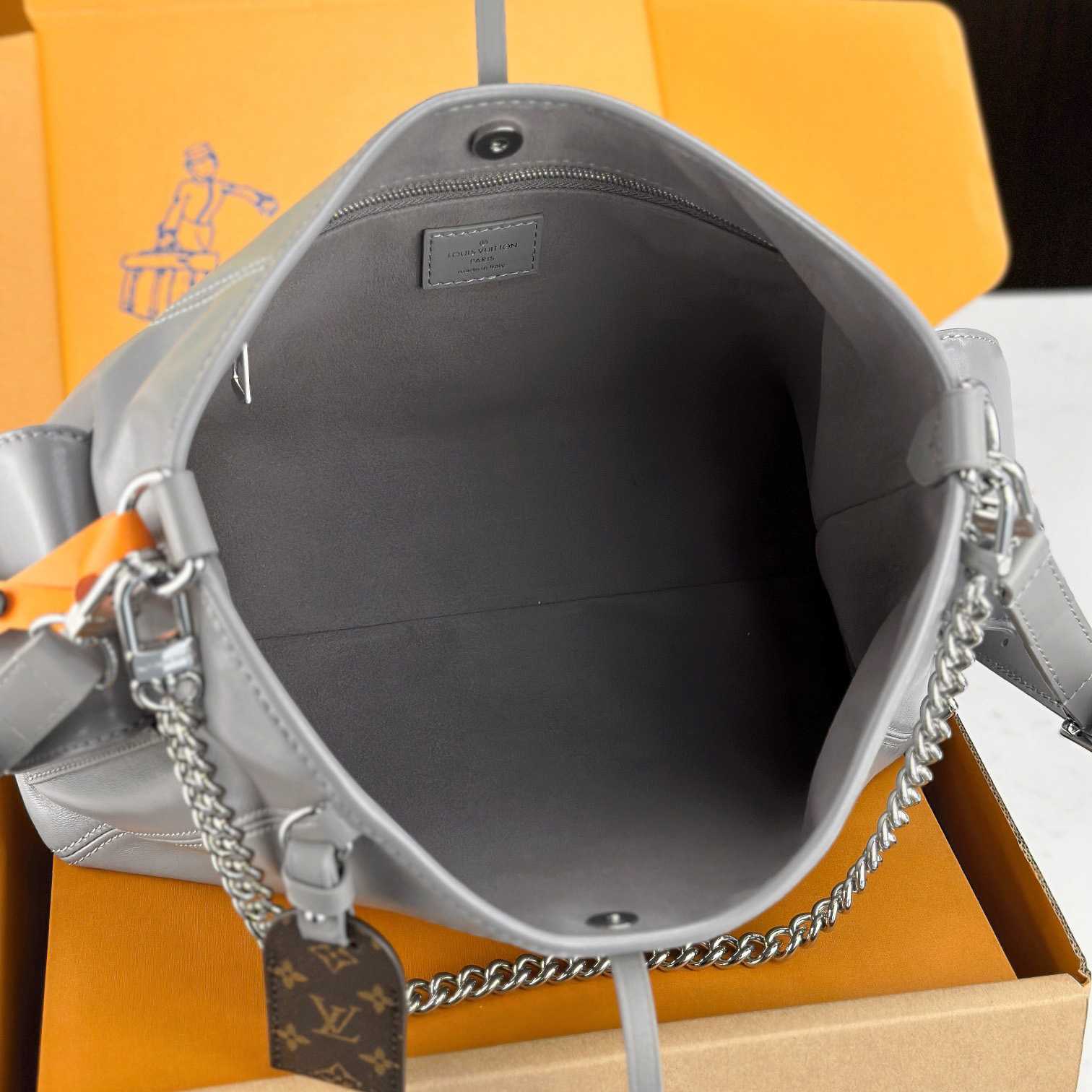 Louis Vuitton CarryAll Cargo PM   M12579 - FashionPlug