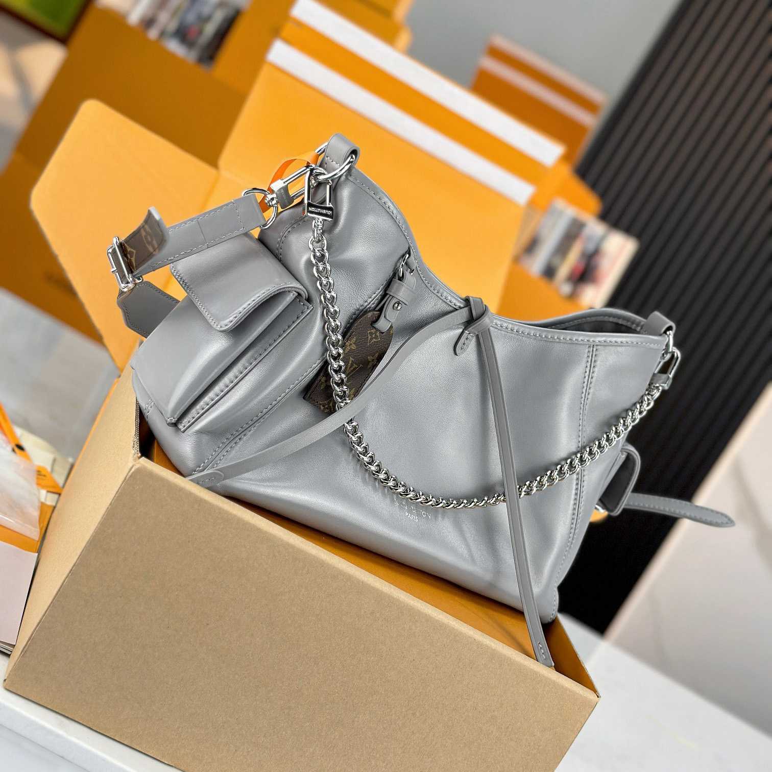 Louis Vuitton CarryAll Cargo PM   M12579 - FashionPlug