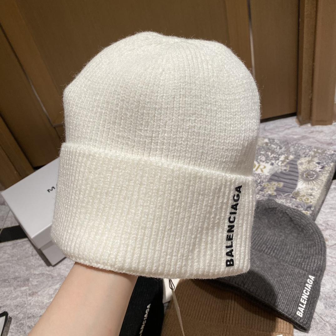 Balenciag Beanie  - FashionPlug