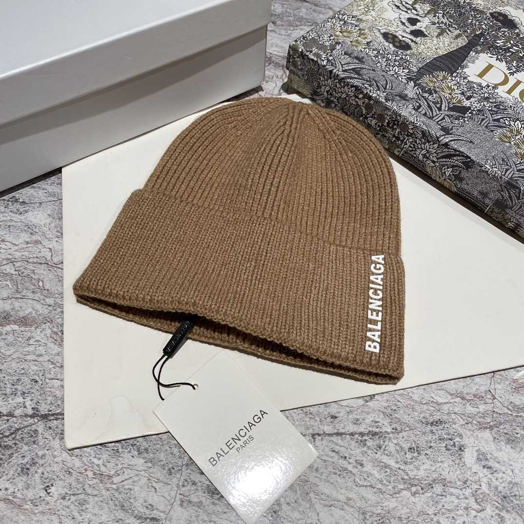 Balenciag Beanie  - FashionPlug