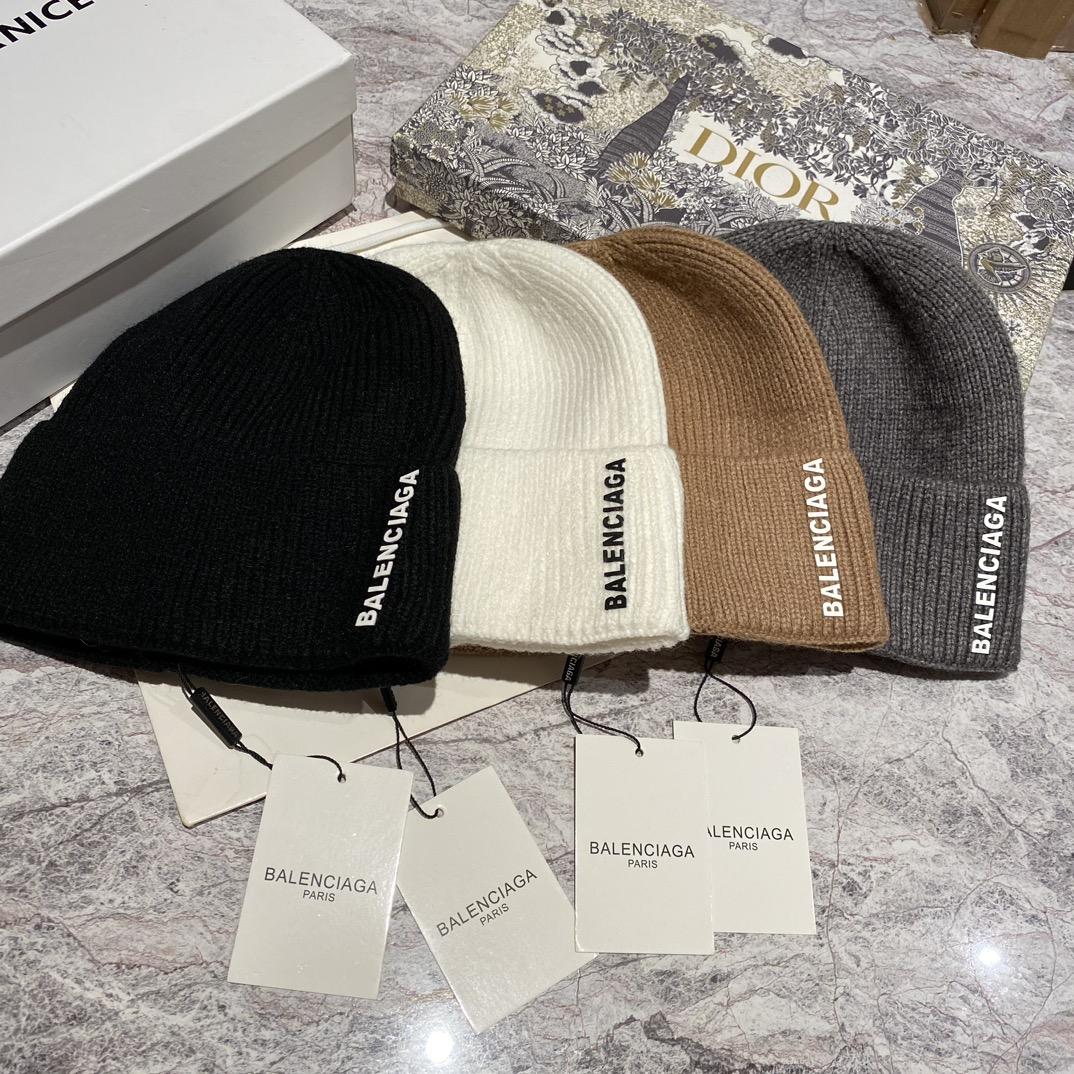 Balenciag Beanie  - FashionPlug