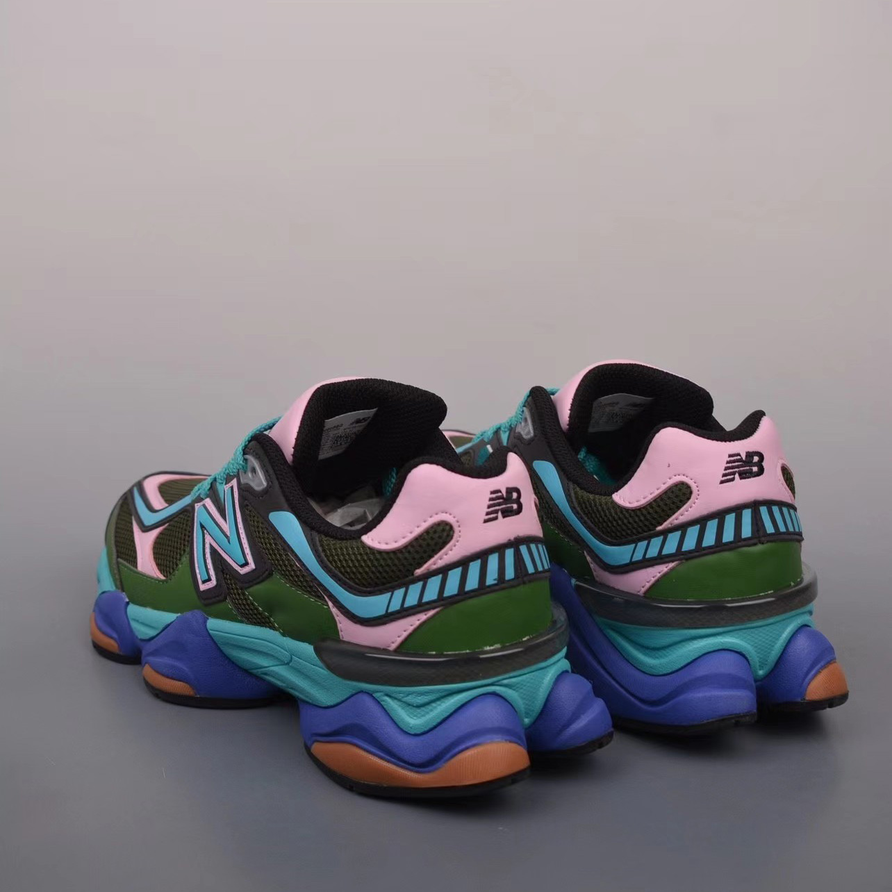 Joe Freshgoods x New Balance Sneakers      U9060JF1 - FashionPlug
