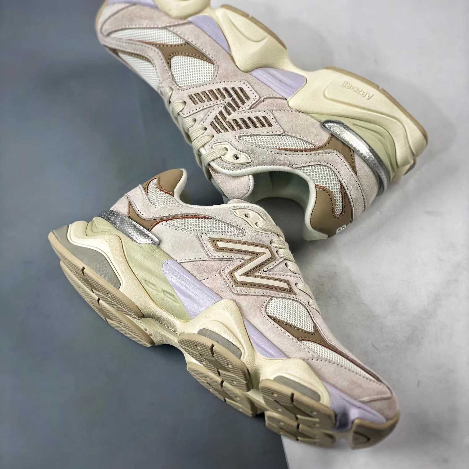 New Balance Sneakers      U9060GG - FashionPlug