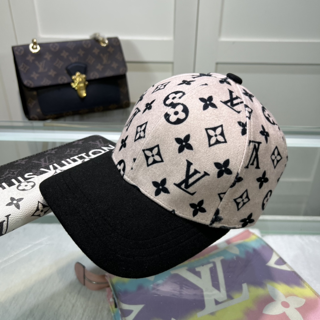 Louis Vuitton Cap - FashionPlug