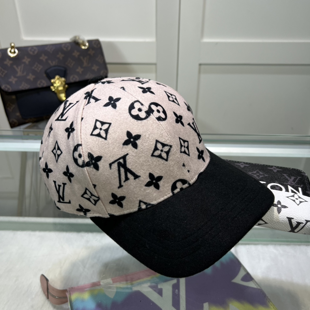 Louis Vuitton Cap - FashionPlug