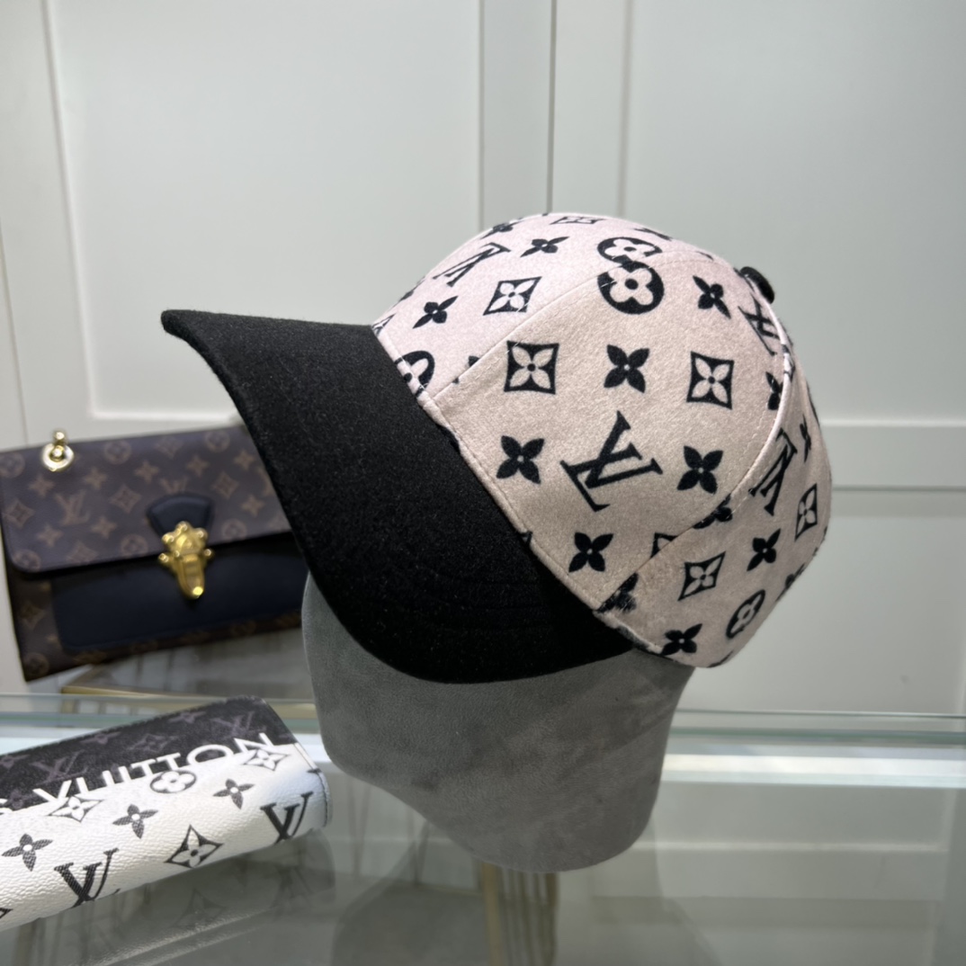 Louis Vuitton Cap - FashionPlug
