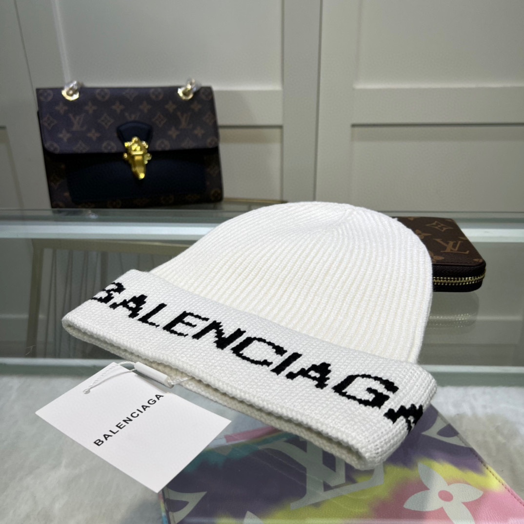 Balenciag Beanie  - FashionPlug