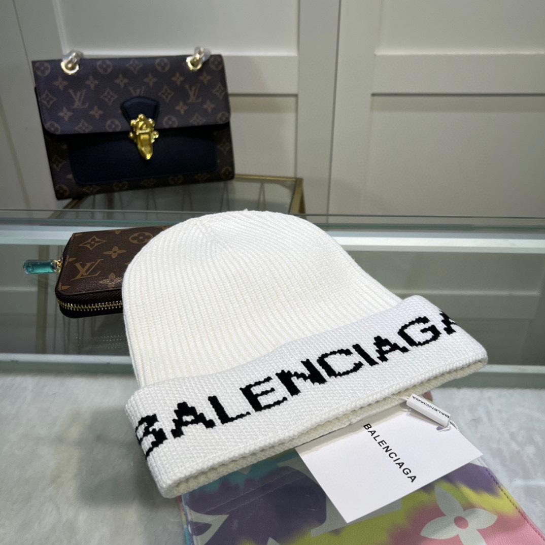 Balenciag Beanie  - FashionPlug