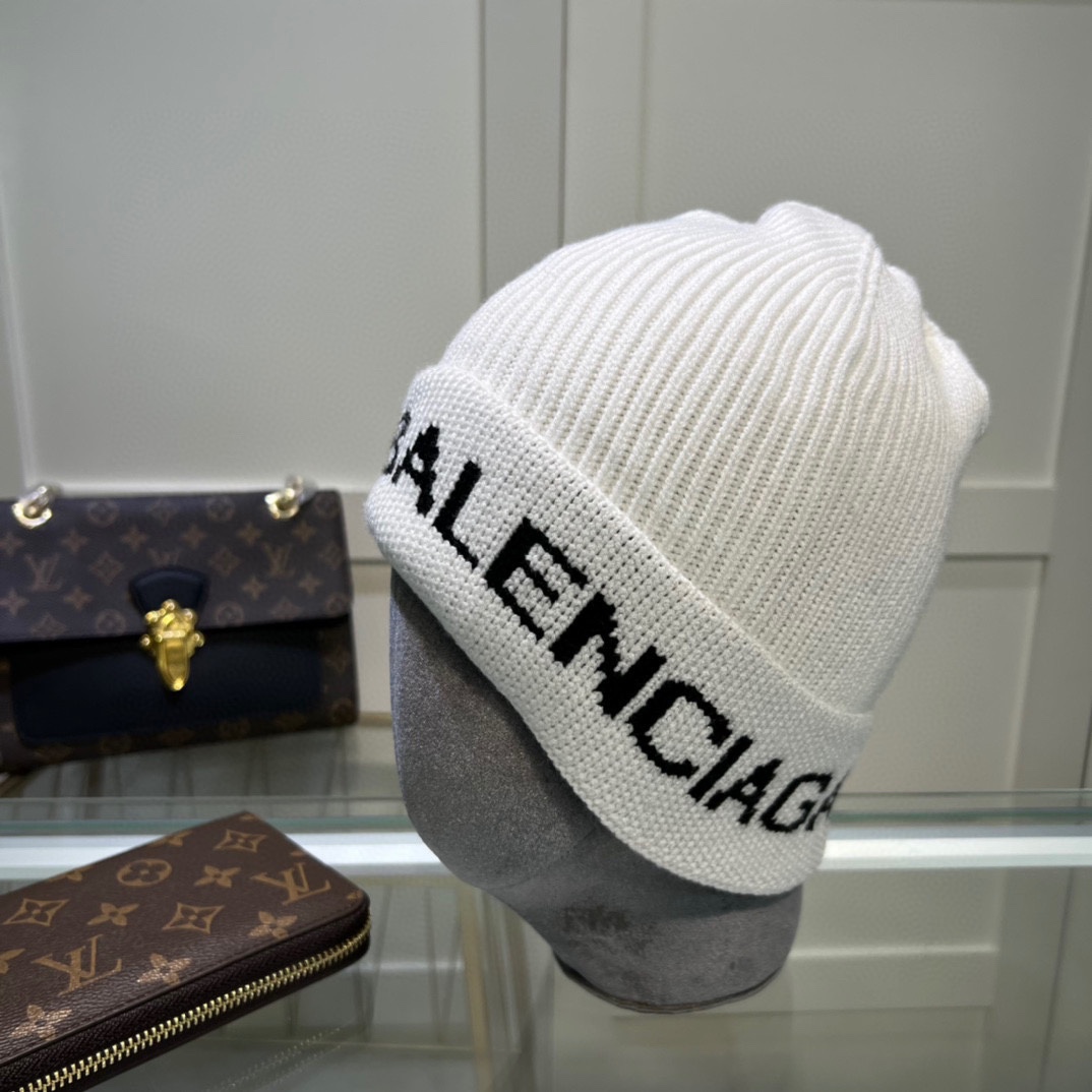 Balenciag Beanie  - FashionPlug