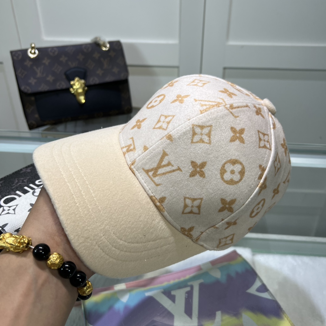 Louis Vuitton Cap - FashionPlug