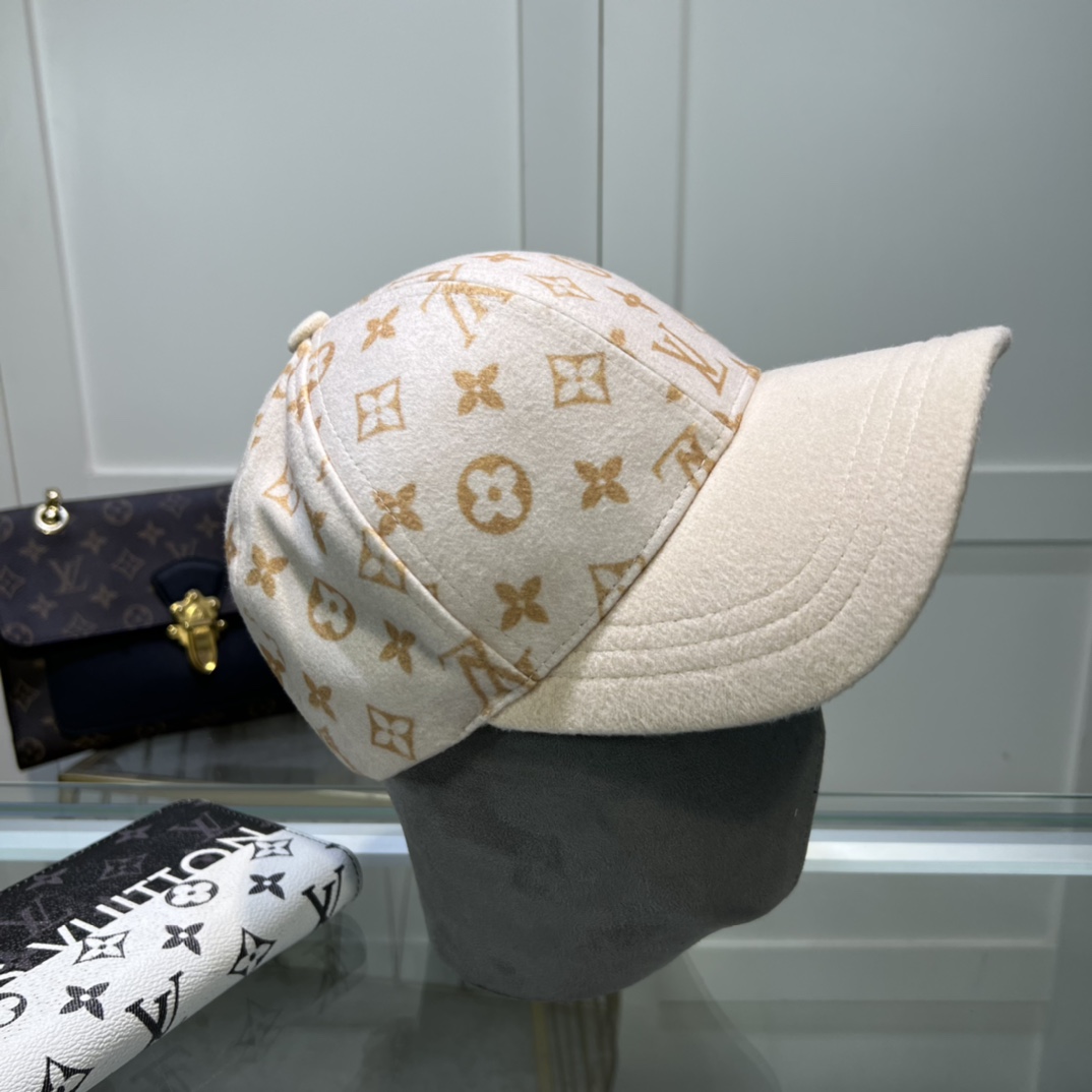 Louis Vuitton Cap - FashionPlug