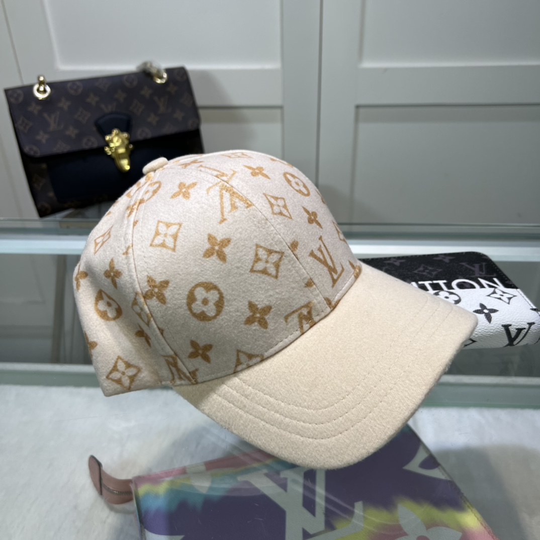Louis Vuitton Cap - FashionPlug