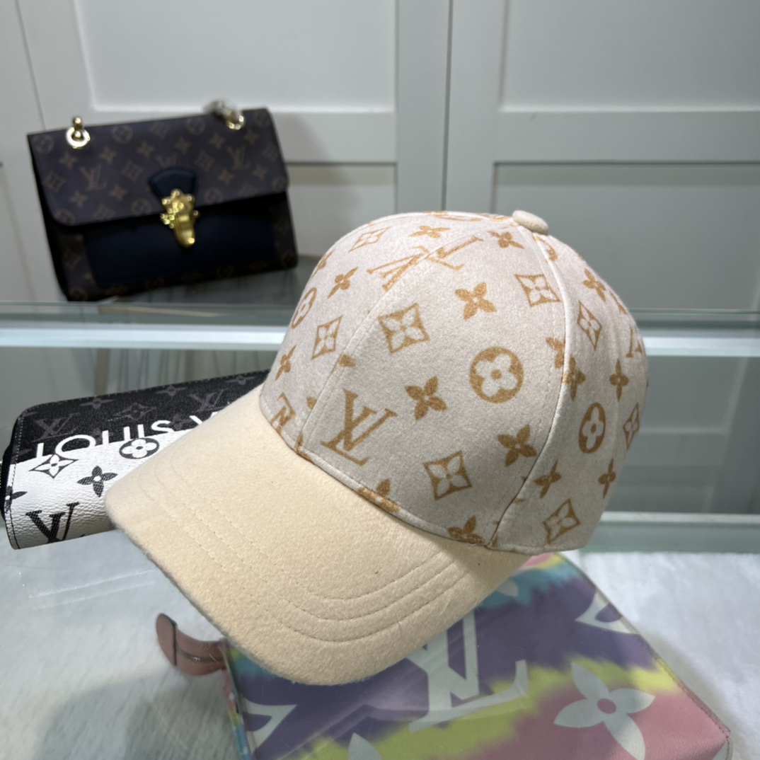 Louis Vuitton Cap - FashionPlug