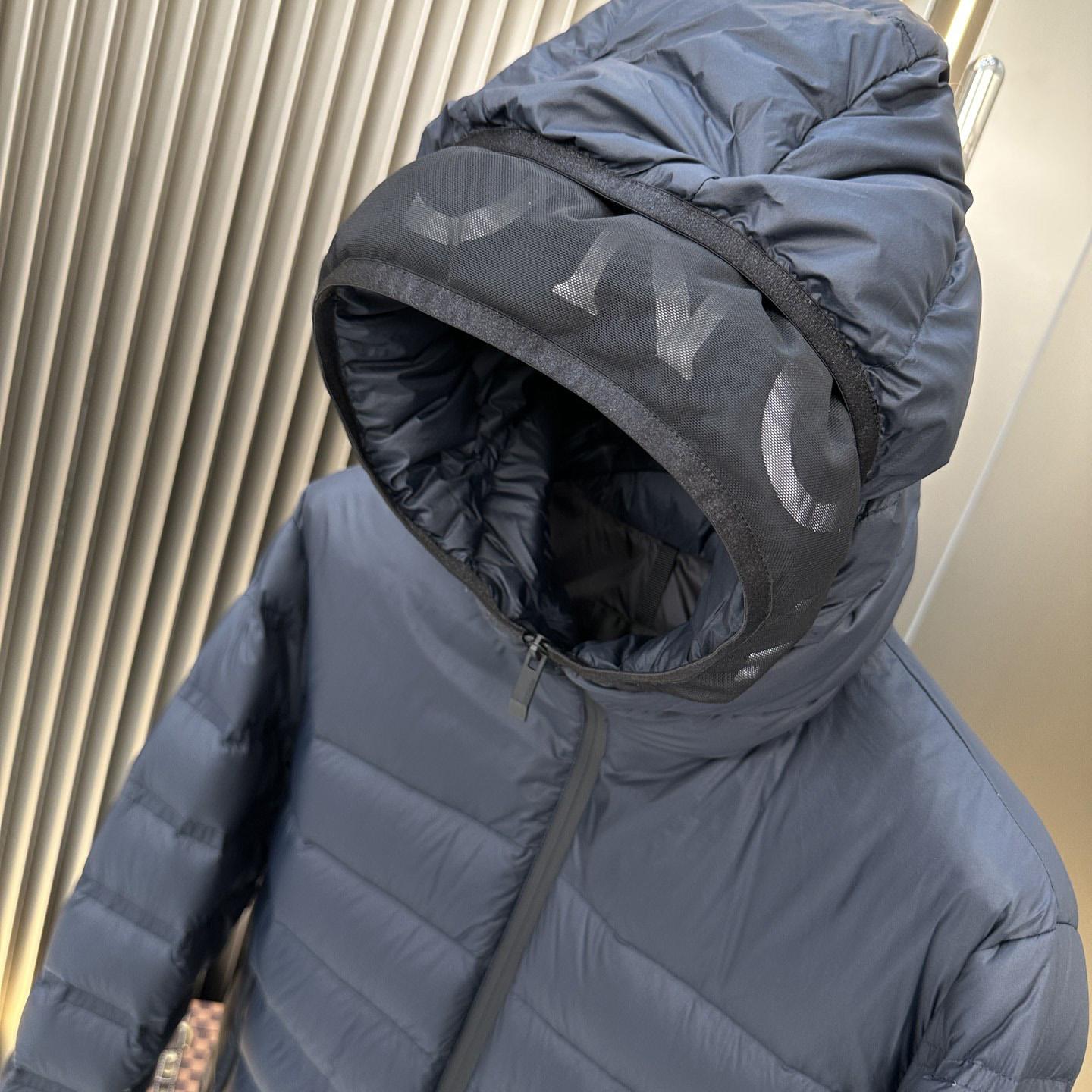 Moncler Hooded Puffer Jacket - FashionPlug