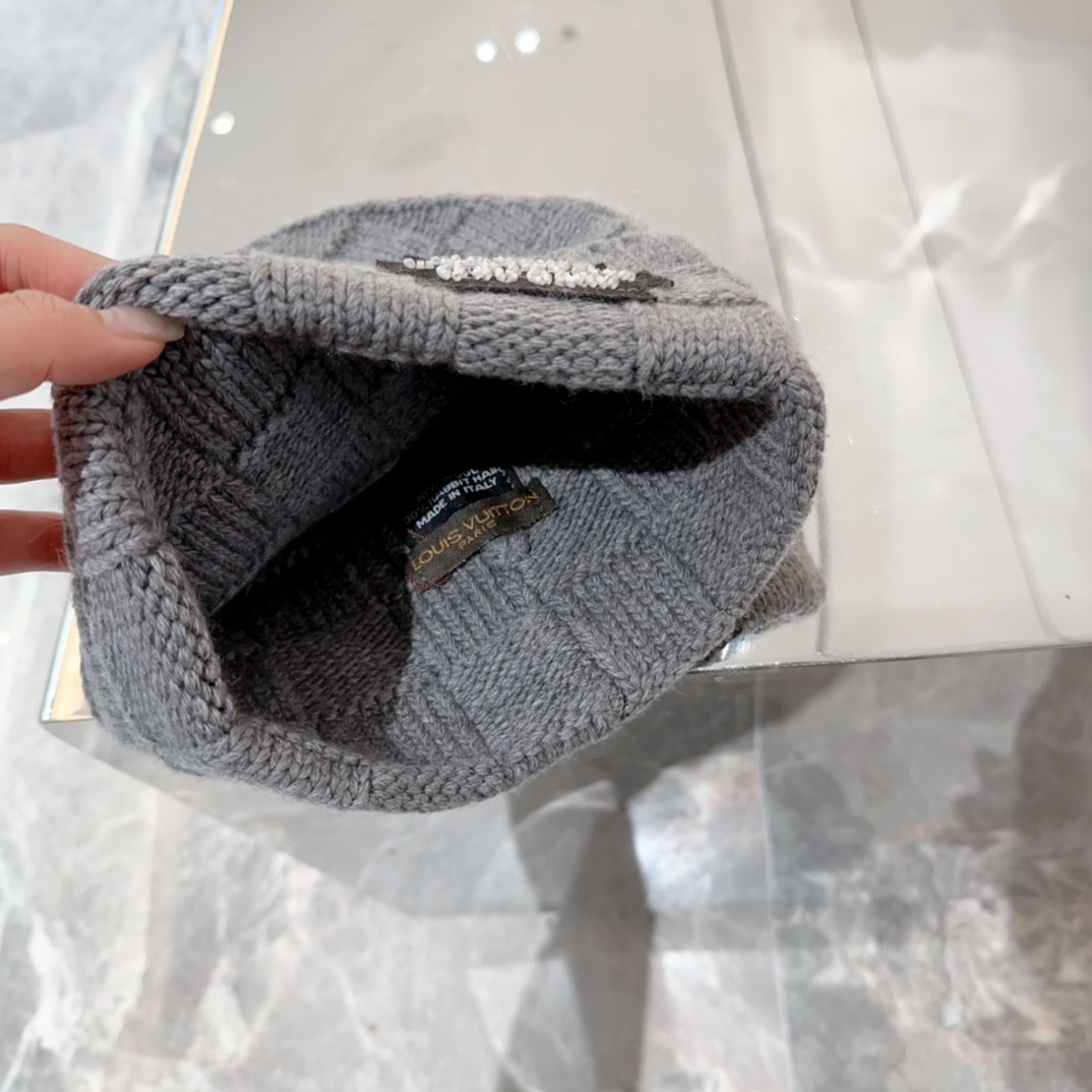 Louis Vuitton Pearls Beanie - FashionPlug