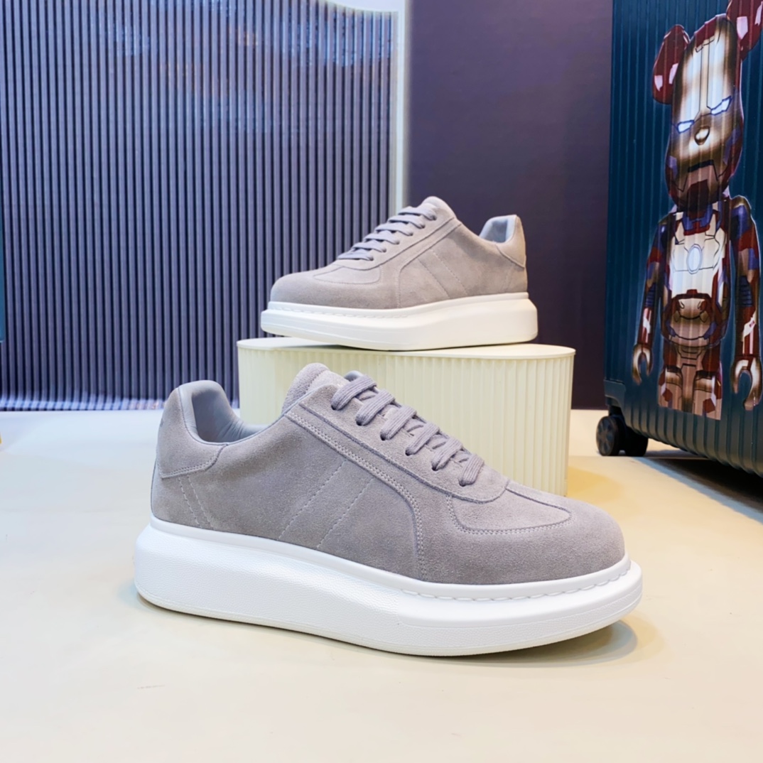 Alexander Mqueen Oversized Sneakers - FashionPlug