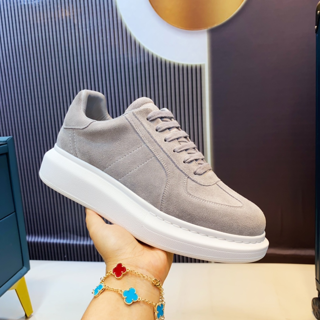 Alexander Mqueen Oversized Sneakers - FashionPlug