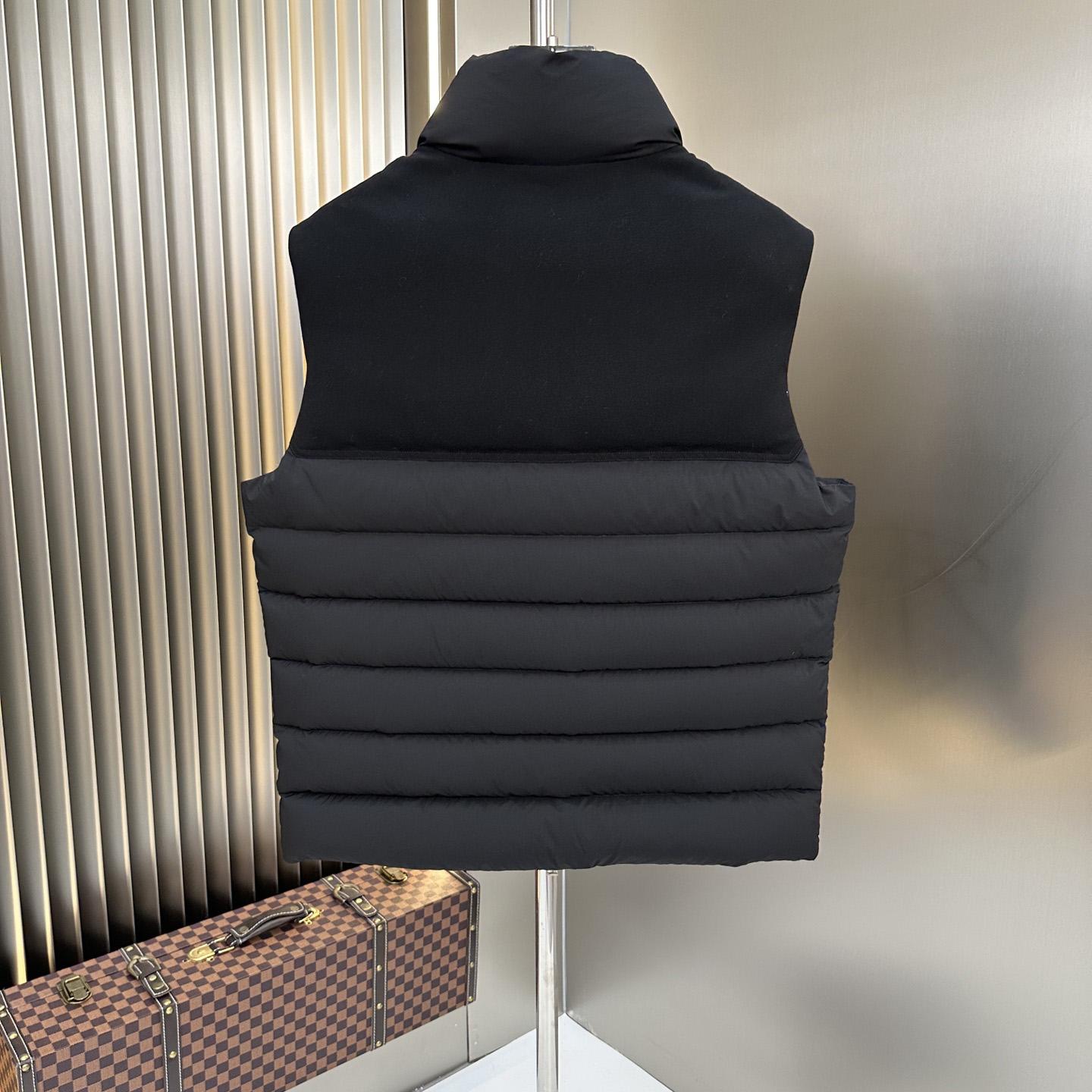 Moncler Rance Quilted Gilet - FashionPlug