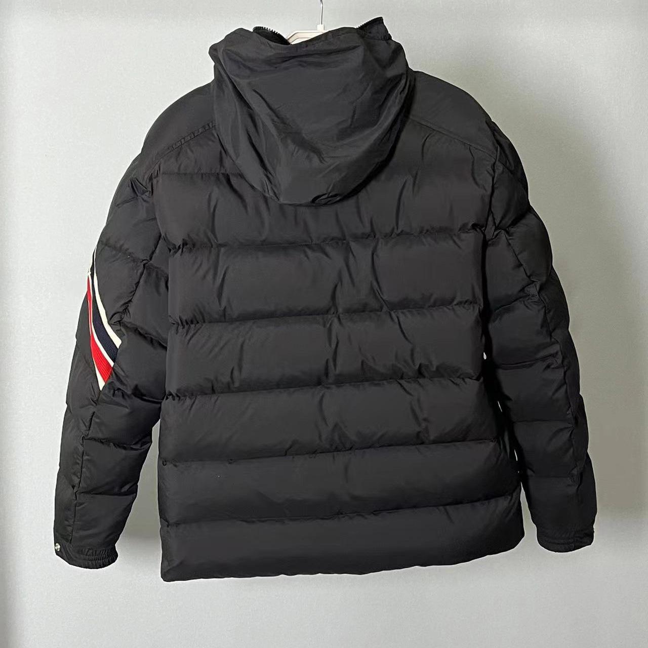 Moncler Solayan Short Down Jacket - FashionPlug