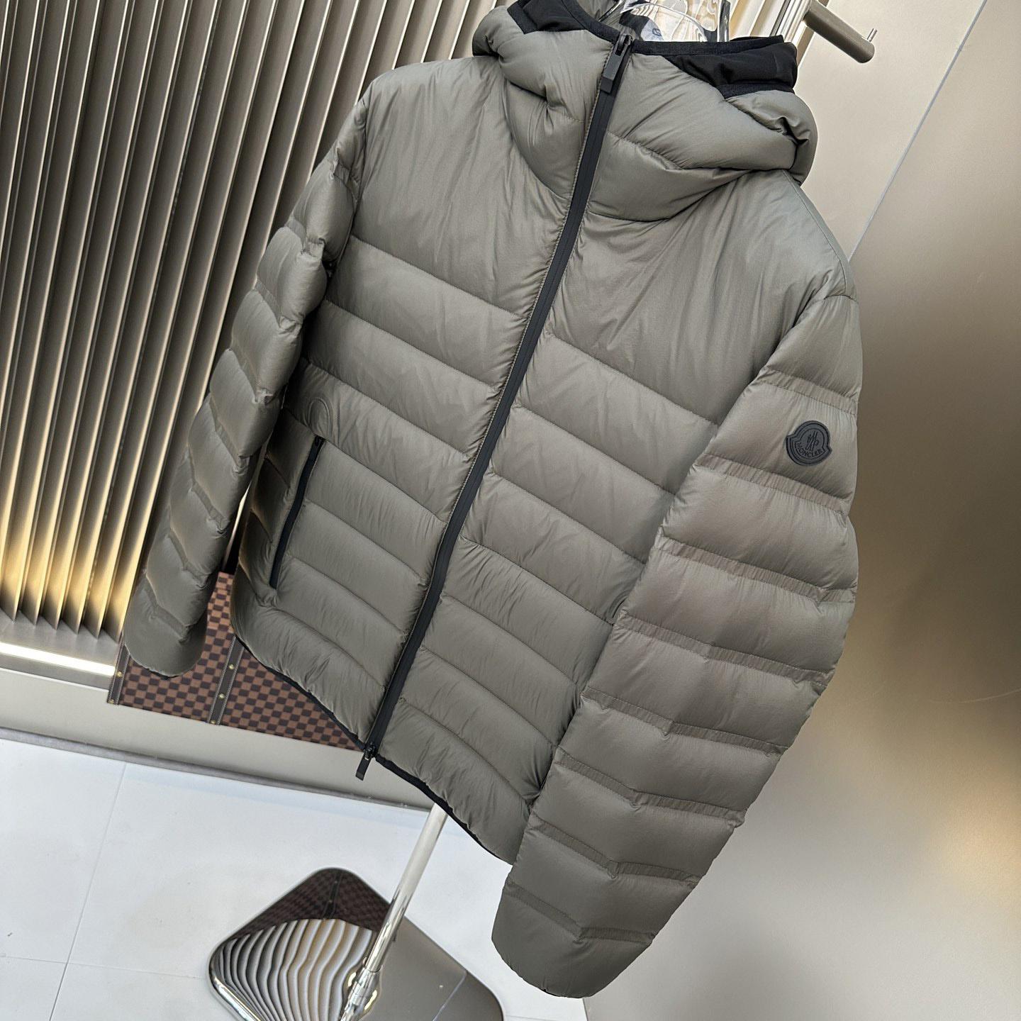 Moncler Hooded Puffer Jacket - FashionPlug