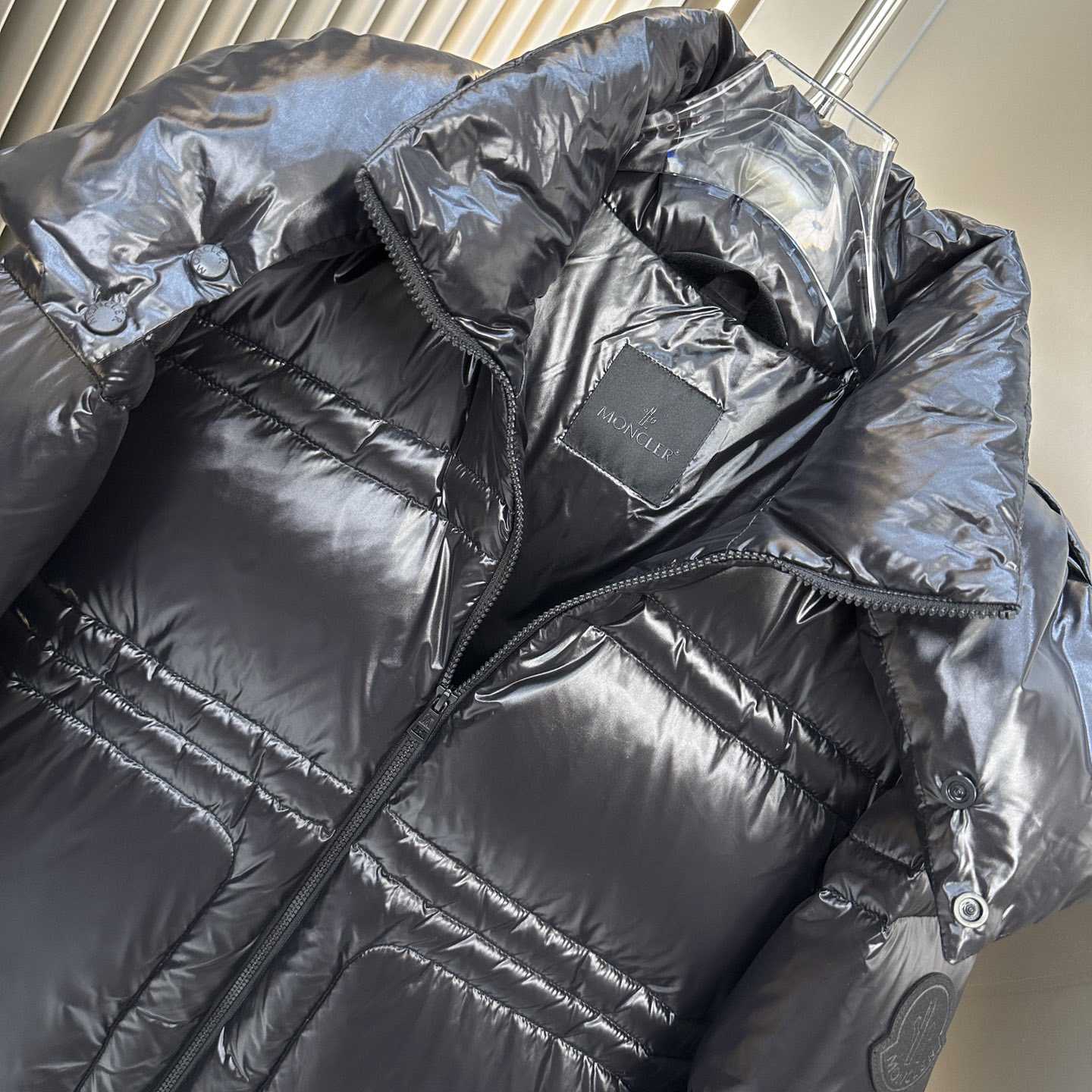 Moncler Thuban Nylon Laquè Down Jacket - FashionPlug