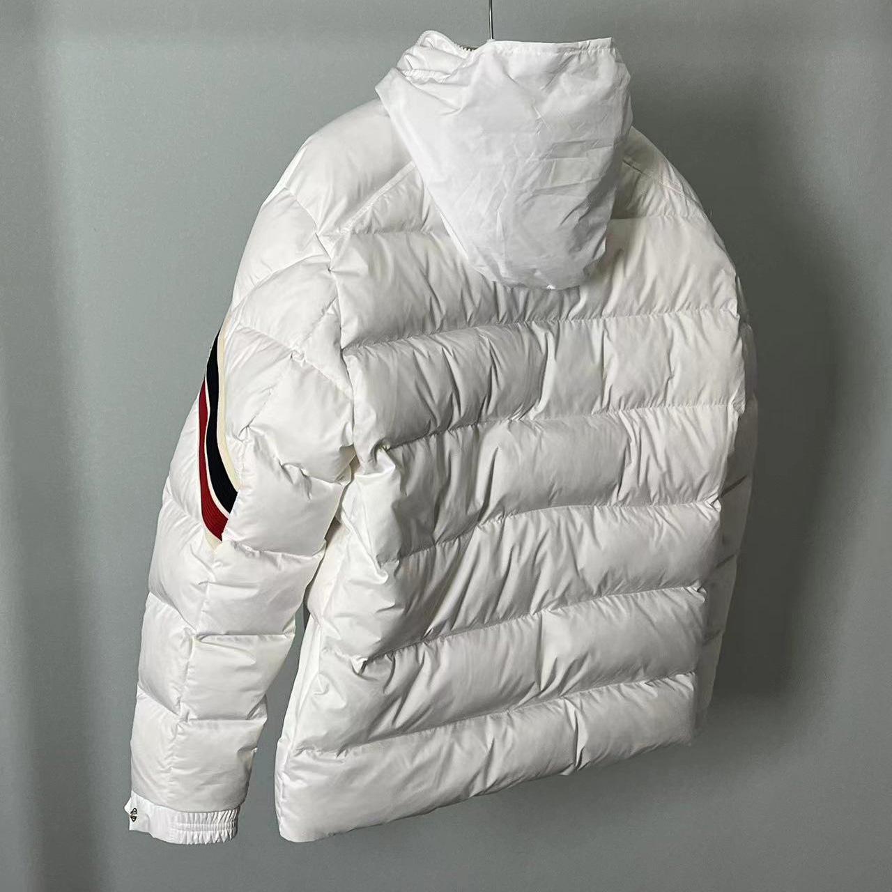 Moncler Solayan Short Down Jacket - FashionPlug